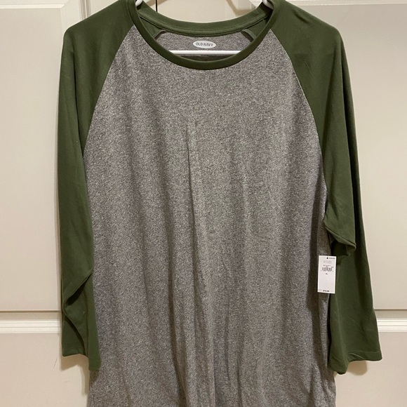 Old Navy Other - Old navy quarter sleeve shirt